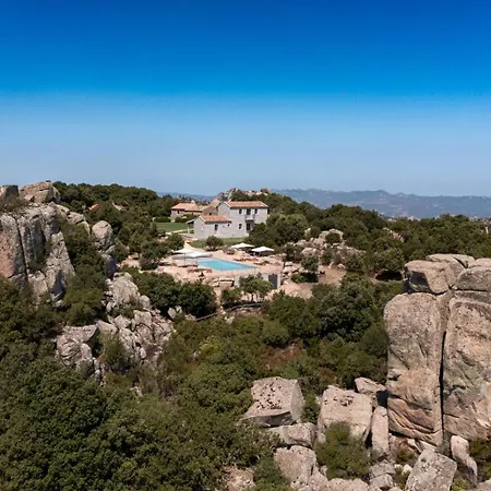 Stazzu Sarra Di Monti Villa
