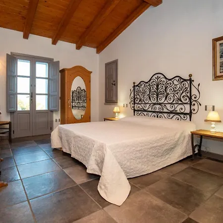 Stazzu Sarra Di Monti *